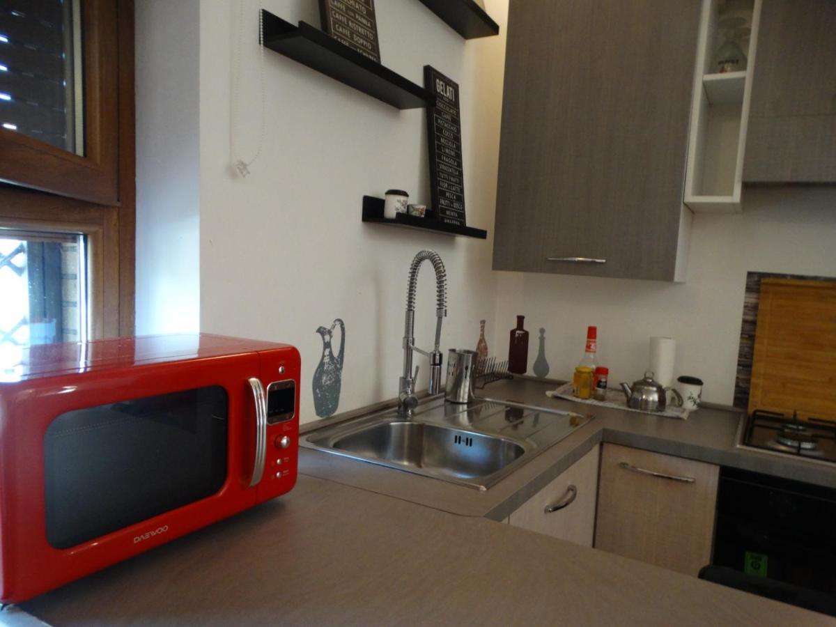 A Casa Di Delia - Stazione Fidene Quarto em Acomodações Particulares